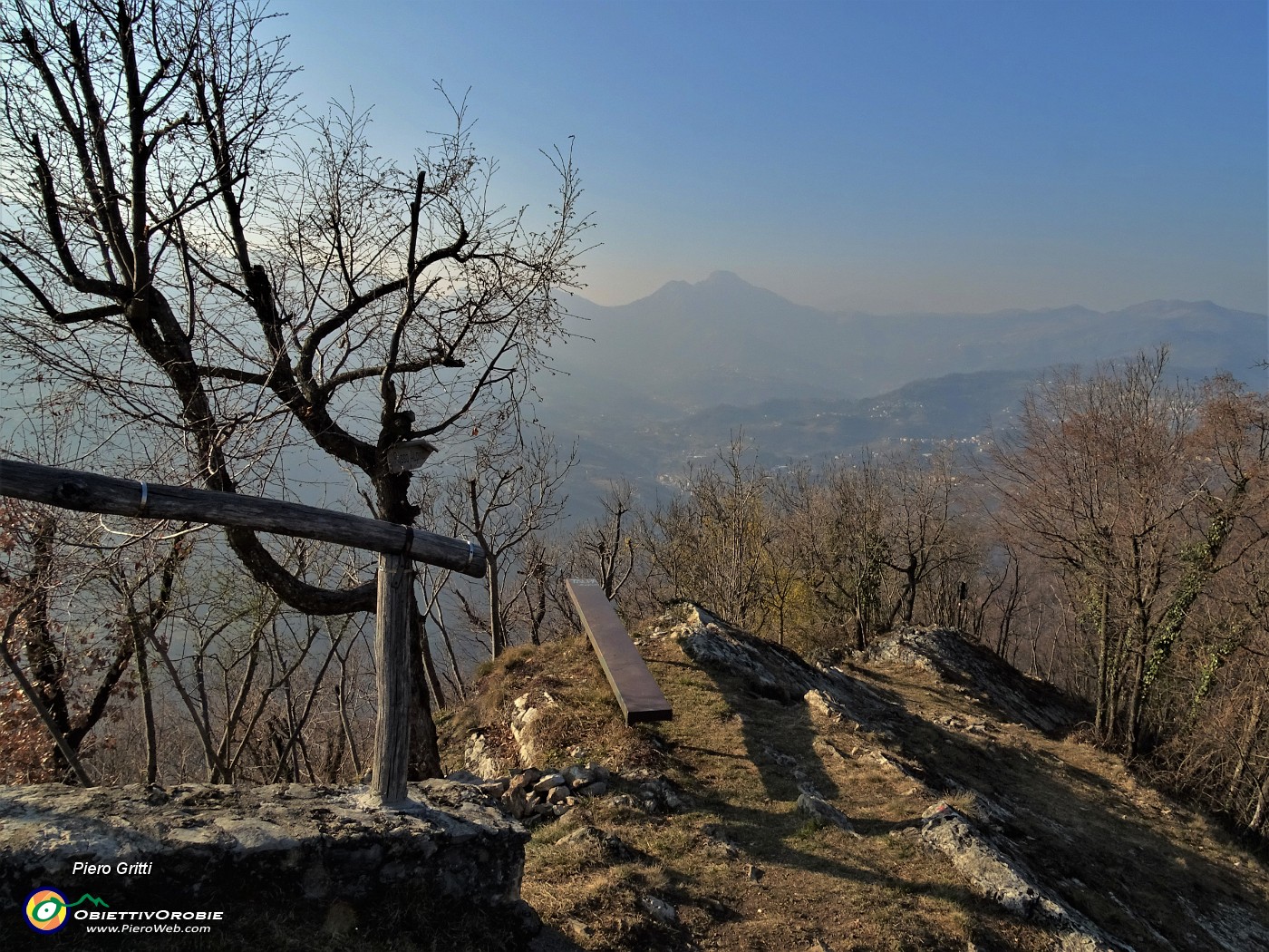 67 Vista verso la Valle Imagna.JPG